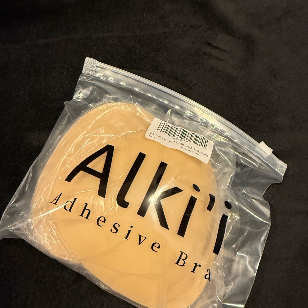 Alki'i Adhesive Bra in Nude
